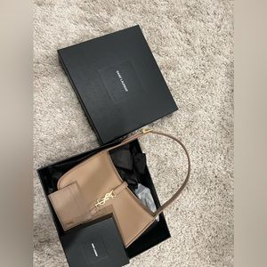 LE 5 À 7 IN SMOOTH LEATHER